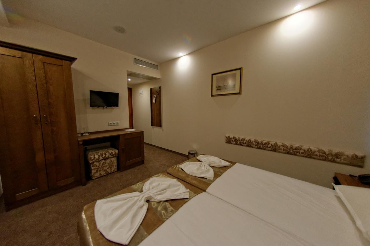 Hotel Aristokrat Obzor Exteriör bild
